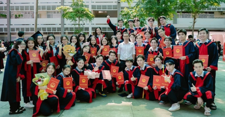 Trường TH-THCS-THPT Lê Thánh Tông: Nơi Chắp Cánh Ước Mơ Tại Tân Phú