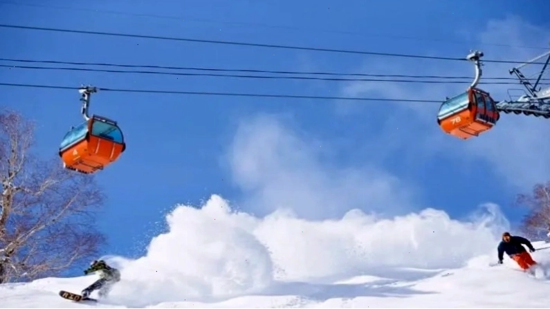 Trượt tuyết tại Hokkaido