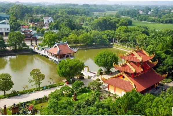 Tượng Phật uy nghiêm tại Chùa Khai Nguyên, Sơn Tây