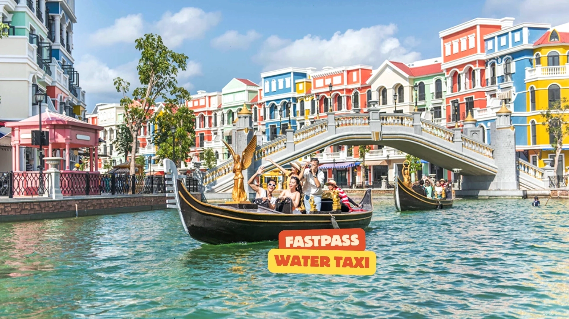 Ưu đãi Venice All-in-one - Thuyền Water Taxi + Show Tinh Hoa Việt Nam - Grand World Phú Quốc