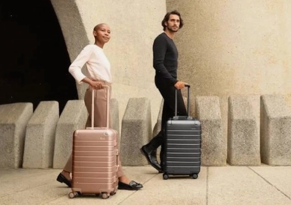Vali kéo Mia với chất liệu cao cấp và thiết kế bền bỉ