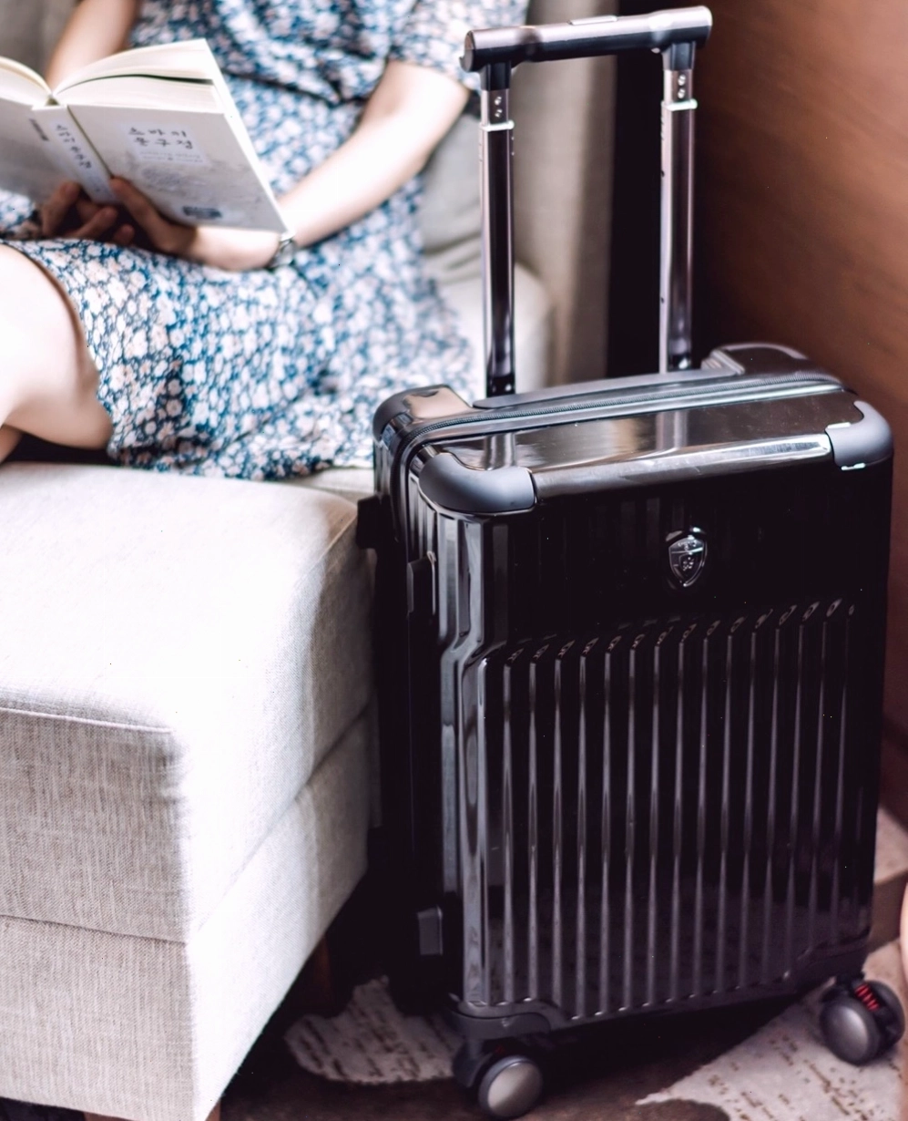 Vali Larita với thiết kế Pháp trang nhã