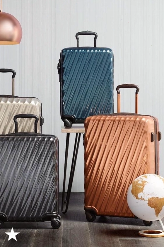 Vali nhựa cứng với thiết kế đẹp mắt và chất lượng cao cấp