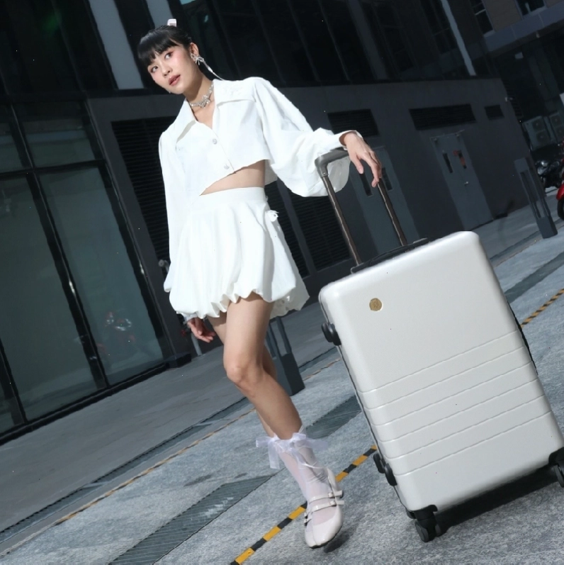 Vali Samsonite với thiết kế thanh lịch và độ bền cao