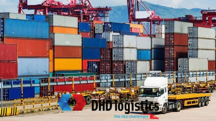 Vận chuyển hàng từ Việt Nam sang Trung Quốc: Hướng dẫn chi tiết và bảng giá 2026
