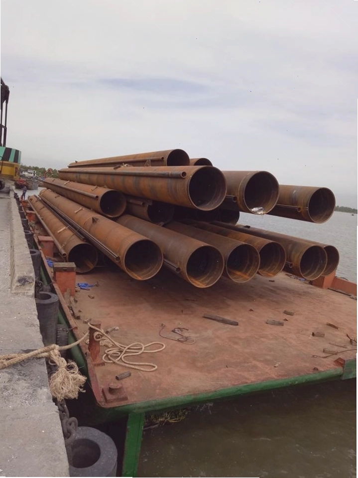 Vận chuyển hệ thống ống cáp bằng sà lan
