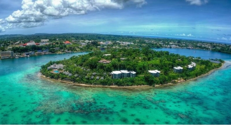 Vẻ đẹp biển đảo Vanuatu với làn nước xanh ngọc và bãi cát trắng trải dài