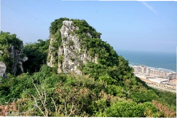 Vẻ đẹp của đá cẩm thạch tại Ngũ Hành Sơn