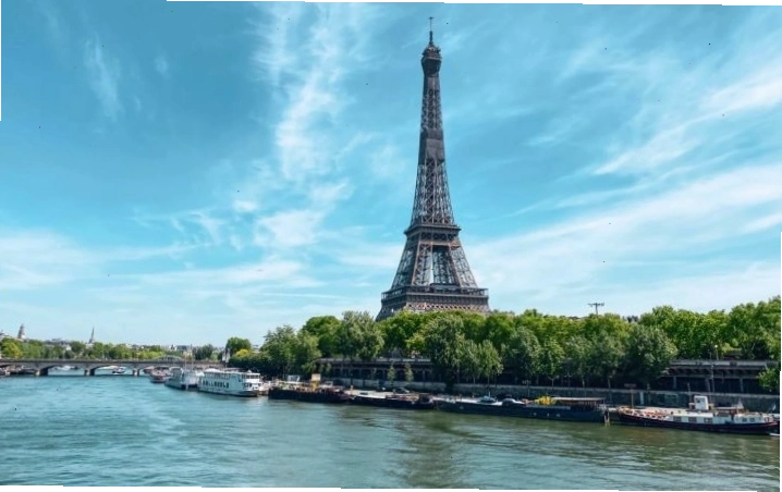 Vẻ đẹp hai bên bờ sông Seine thơ mộng tại Paris