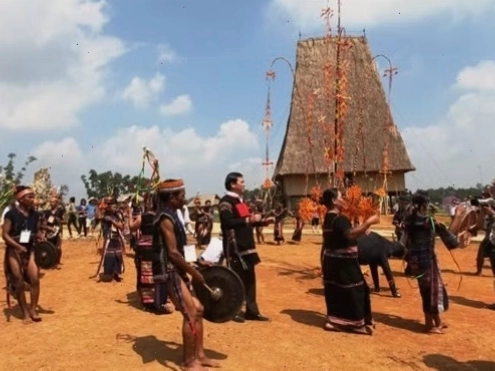 Vẻ đẹp hùng vĩ của thác nước tại Tây Nguyên