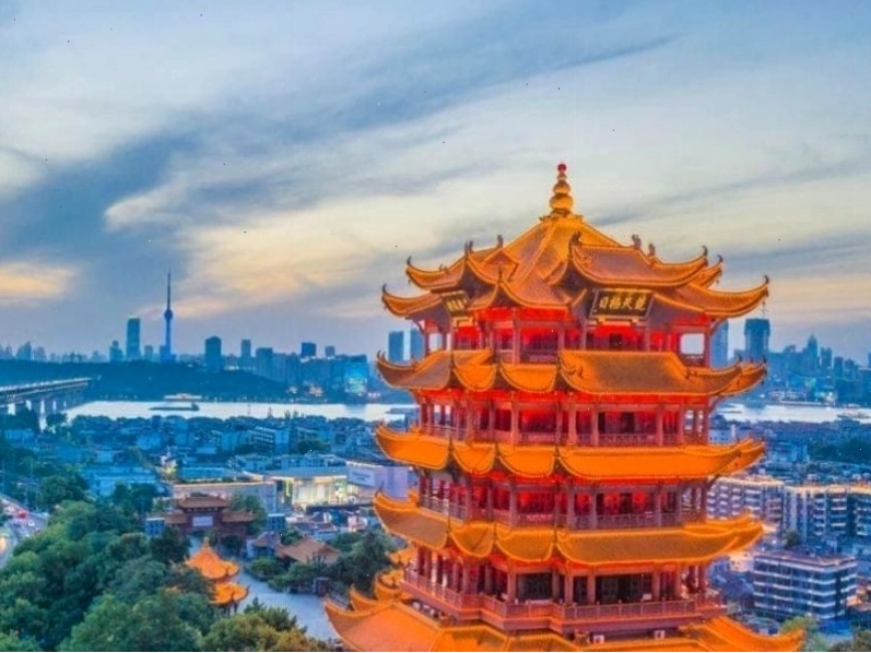 Vẻ đẹp lộng lẫy của Giang Thành Trung Quốc với kiến trúc cổ kính và sông nước