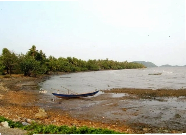 Vẻ đẹp nguyên sơ, bình dị tại một góc bãi Nò