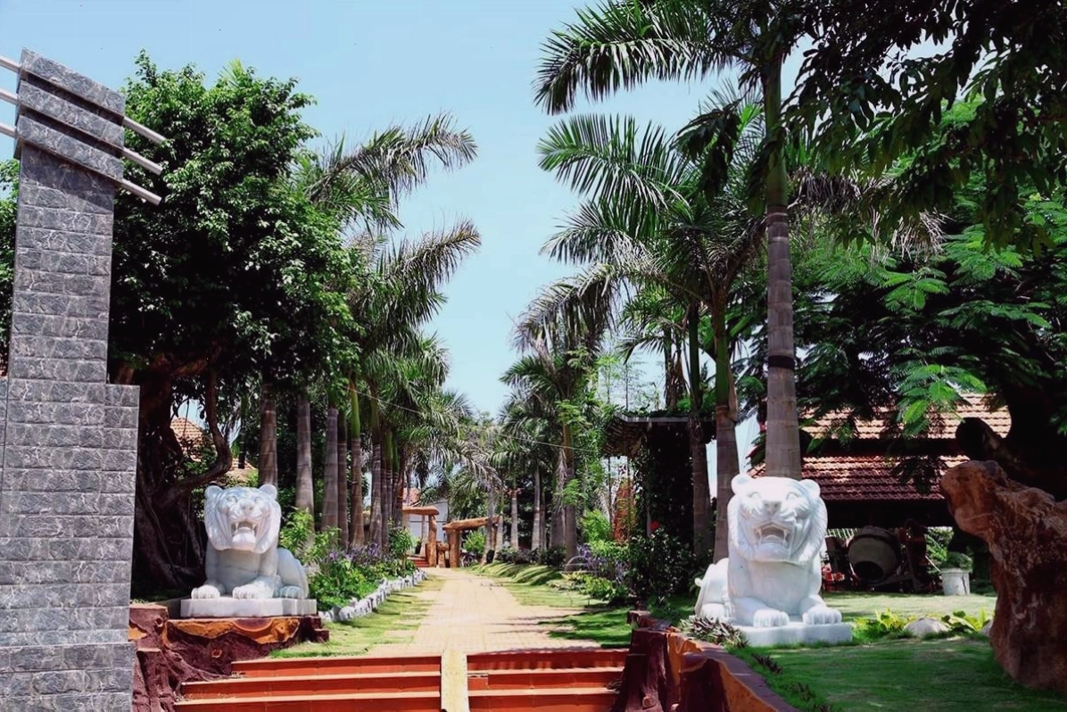 Vẻ đẹp thơ mộng của Hồ Ea Kao vào lúc hoàng hôn