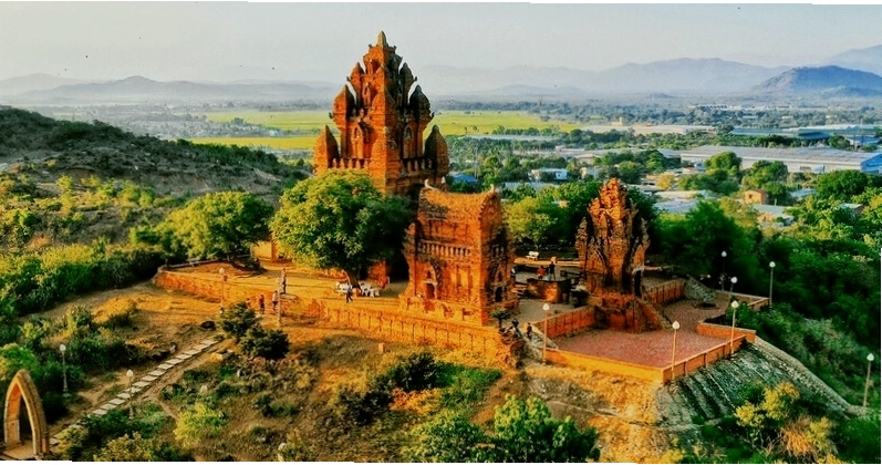 Vị trí Cụm Tháp Chàm Po Klong Garai trên đồi Trầu, Ninh Thuận