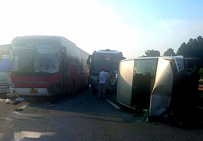 Video Tai Nạn Giao Thông Mới Nhất 2026: Bài Học Đắt Giá Về An Toàn