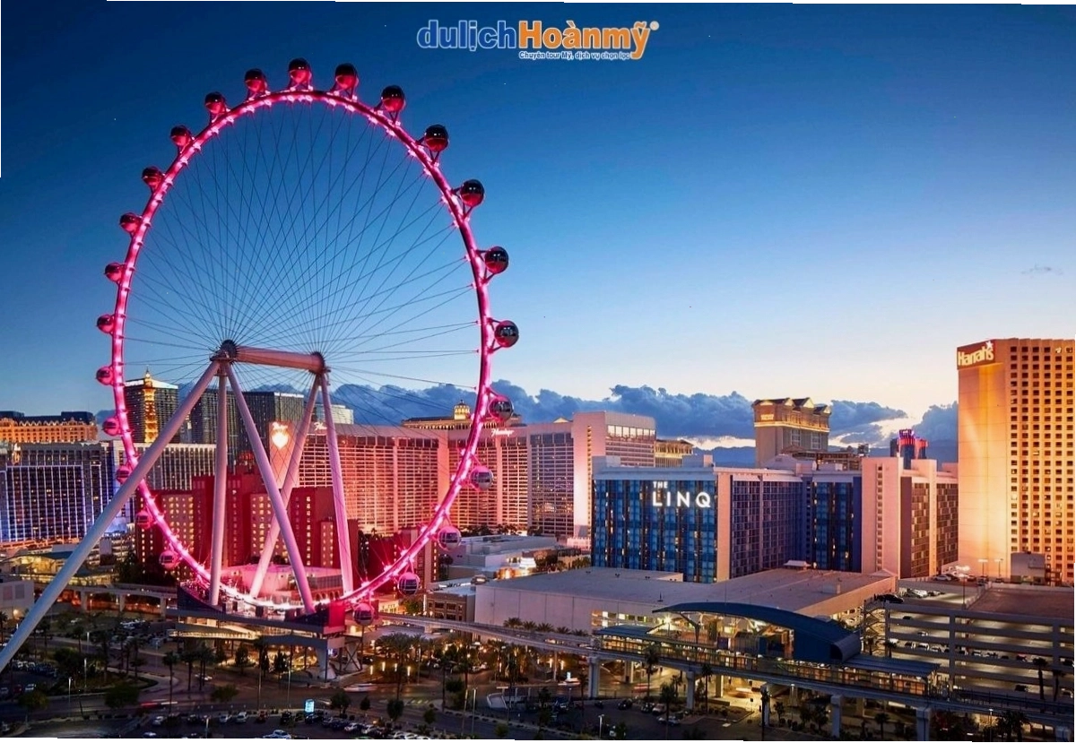Vòng đu quay High Roller Las Vegas nhìn từ dưới lên