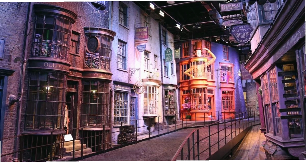 Warner Bros. Studio Tour London - Thế giới Harry Potter