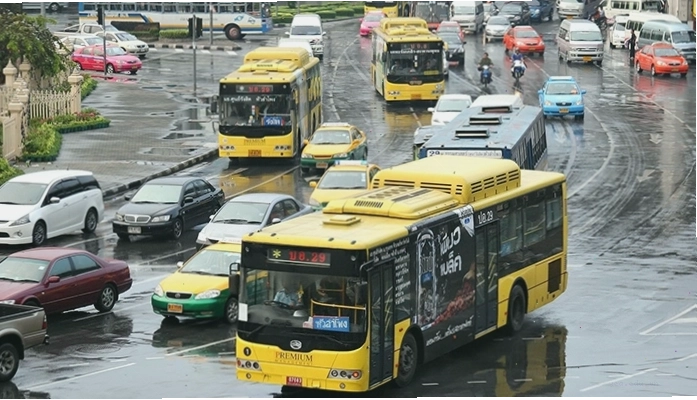 Xe bus Thái Lan - lựa chọn tiết kiệm