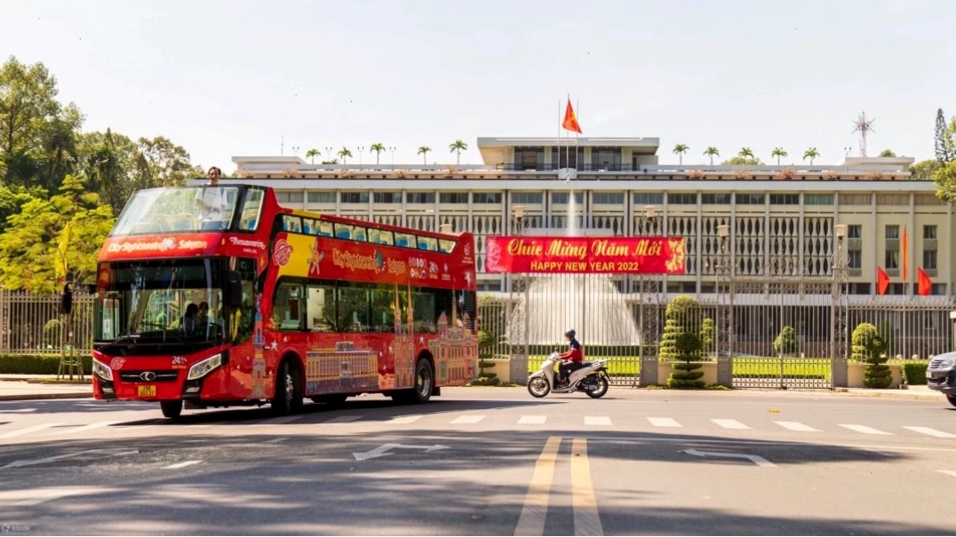 Xe buýt 2 tầng Hop On Hop Off tại TP.HCM